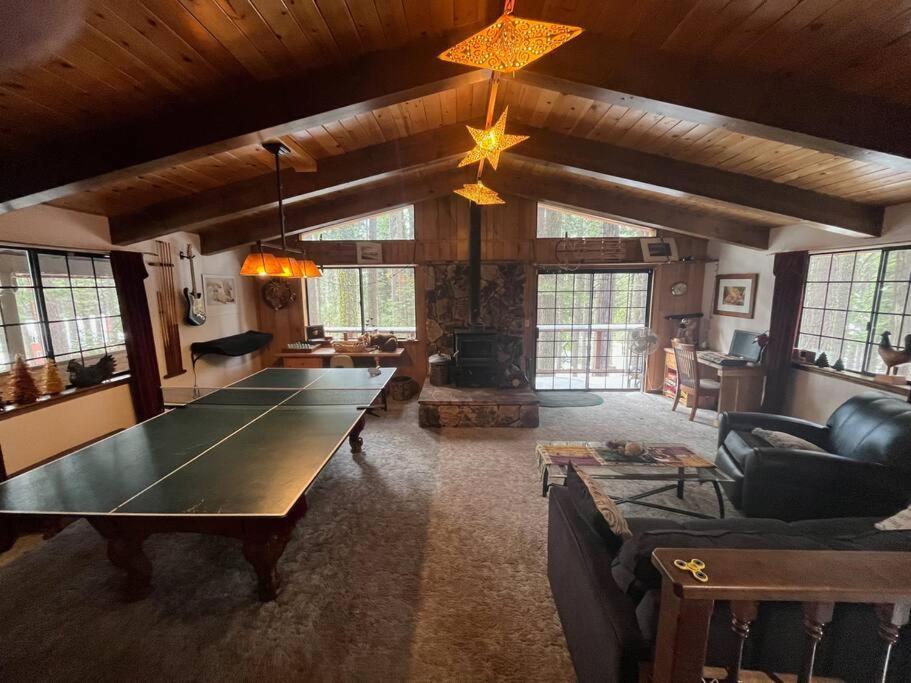 Camp ConnellSweet Retreat: Theater, Pool/Ping-Pong, Quiet!别墅 外观 照片